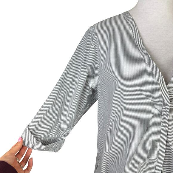 Koch Gray White Stripe Oversized Back Toggle V-neck 3/4 Sleeve Button Up Top - Picture 8 of 12